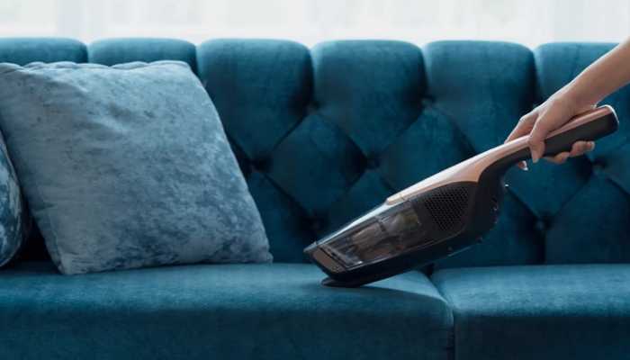 تمیز کردن مبل مخمل در خانه با ساده ترین روش ها